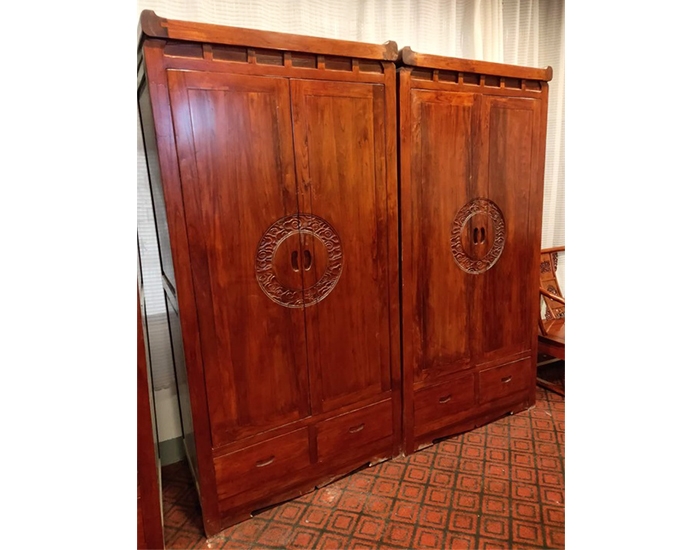 優(yōu)質老榆木衣櫃